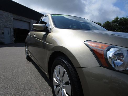 Used 2009 Honda Accord LX image 11