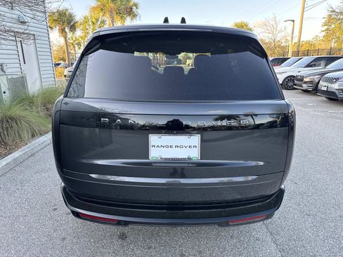 New 2026 Land Rover Range Rover SE image 7