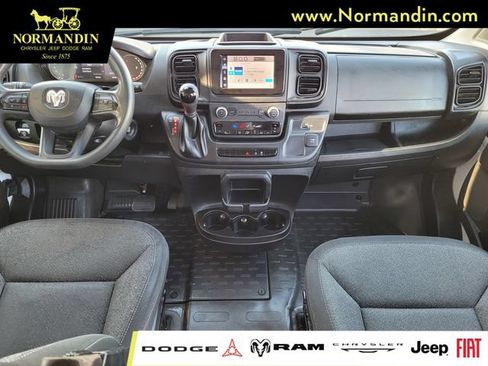 Used 2023 RAM ProMaster 2500 FWD image 6