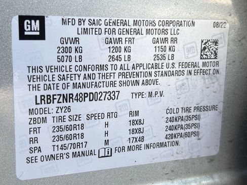 Used 2023 Buick Envision Essence image 21