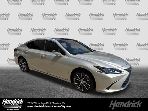 Used 2025 Lexus ES 350 w/ Premium Package FWD image 1