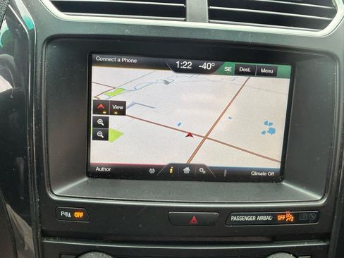 Used 2016 Ford Explorer XLT w/ Equipment Group 202A AWD/4WD image 27