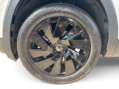 Used 2026 Volkswagen Atlas SE AWD/4WD image 19