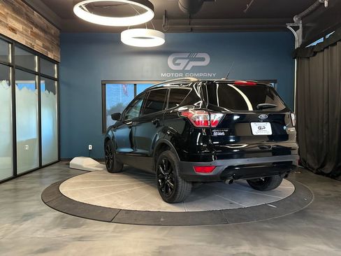 Used 2017 Ford Escape Titanium AWD/4WD image 5