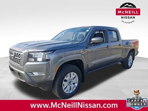 Used 2023 Nissan Frontier SV image 4