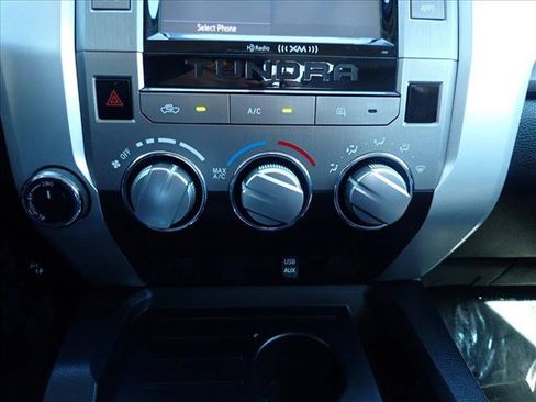 Used 2014 Toyota Tundra SR5 w/ SR5 Upgrade Package AWD/4WD image 17