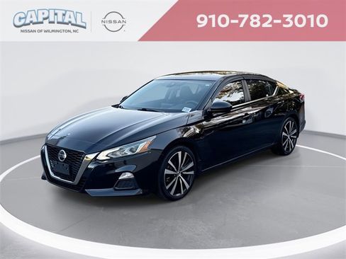 Used 2021 Nissan Altima 2.5 SR image 1
