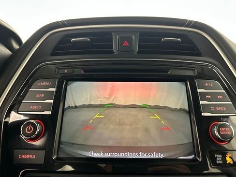 Used 2023 Nissan Maxima SL FWD image 19