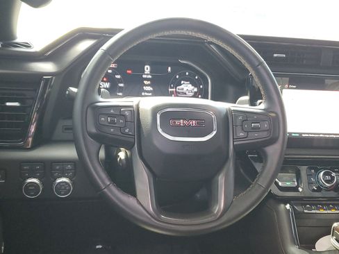 Used 2024 GMC Sierra 1500 AT4 w/ AT4 Preferred Package AWD/4WD image 11