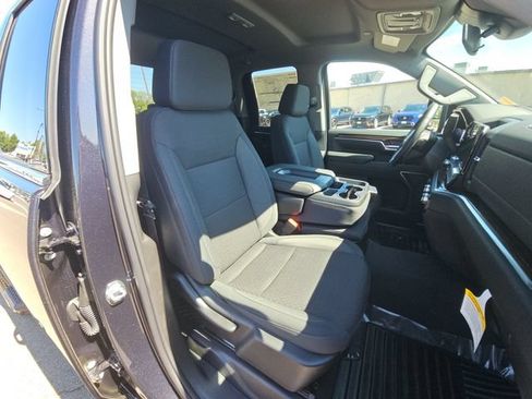 Used 2024 GMC Sierra 2500 SLE w/ SLE Value Package; AWD/4WD image 26