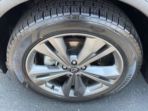 Certified 2023 Nissan Murano Platinum w/ Cargo Package FWD image 10