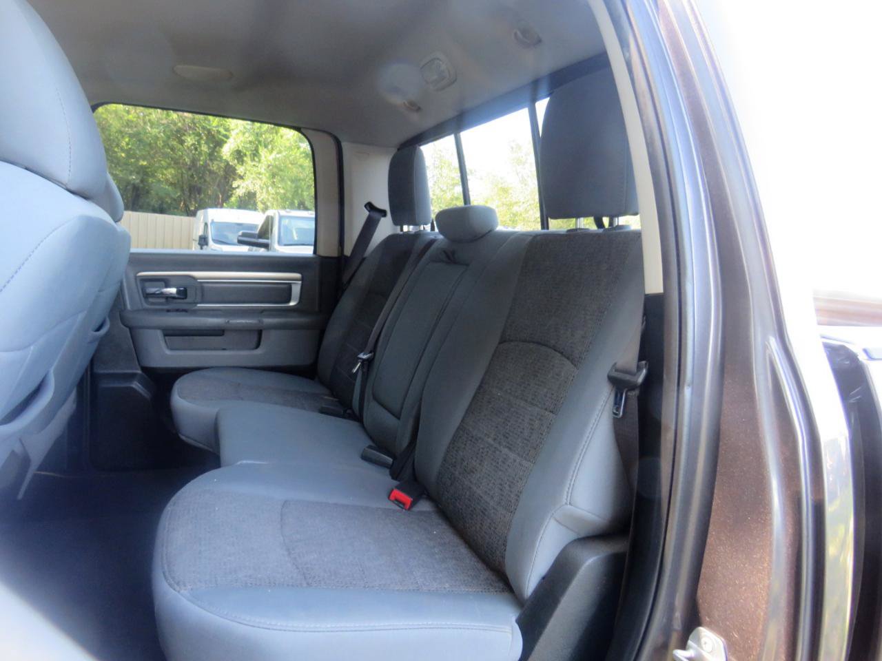 Used 2017 RAM 1500 Big Horn AWD/4WD image 23