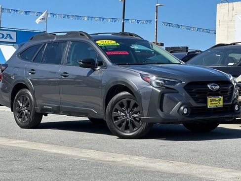 Used 2025 Subaru Outback Onyx Edition XT w/ Popular Package #2 AWD/4WD image 2