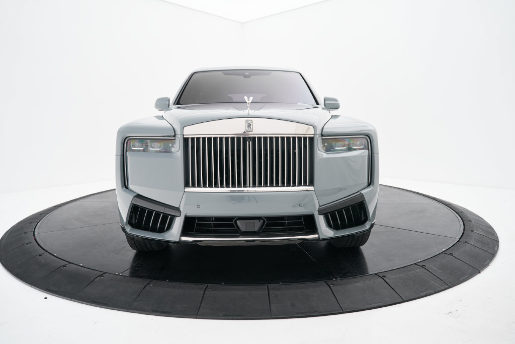 Used 2025 Rolls-Royce Cullinan AWD/4WD image 18