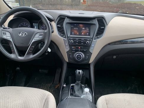 Used 2017 Hyundai Santa Fe Sport image 6
