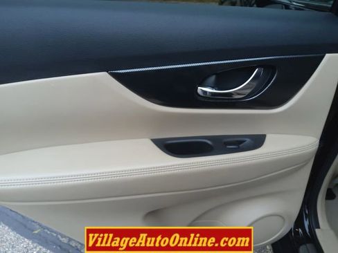 Used 2015 Nissan Rogue SL w/ SL Premium Package image 27