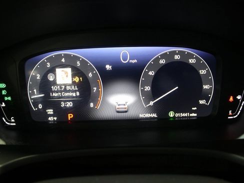 Used 2023 Honda Civic Touring image 37