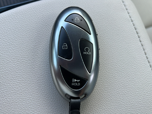 Certified 2025 Hyundai Tucson Limited AWD/4WD image 33