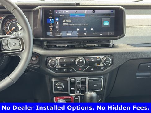 Used 2025 Jeep Wrangler Unlimited Sport AWD/4WD image 16