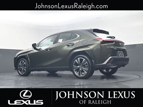 New 2026 Lexus UX 300h FWD image 17