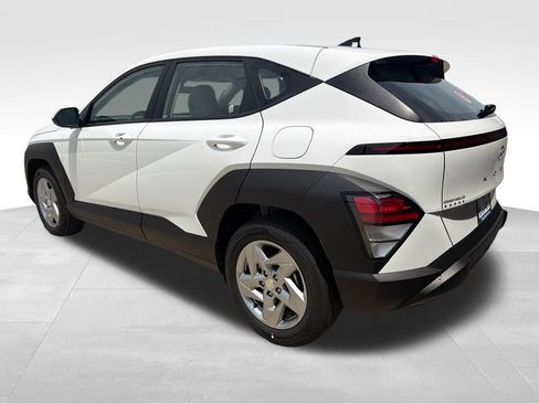 New 2026 Hyundai Kona SE FWD image 4