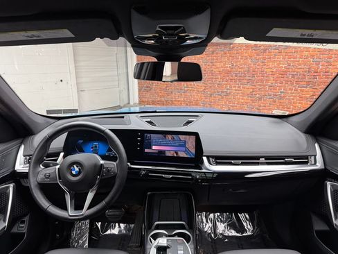 Certified 2025 BMW X1 xDrive28i AWD/4WD image 13