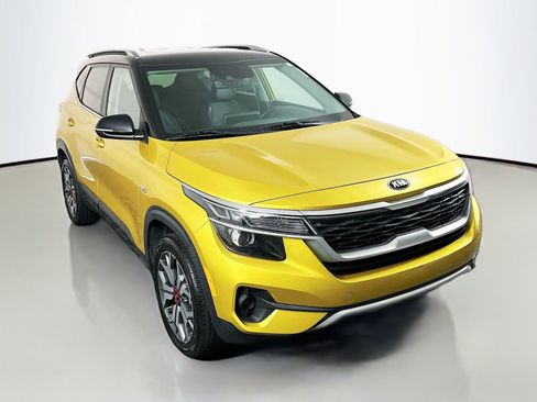 Used 2021 Kia Seltos S AWD/4WD image 1
