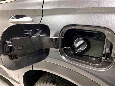 Used 2023 Hyundai Santa Fe SEL image 42