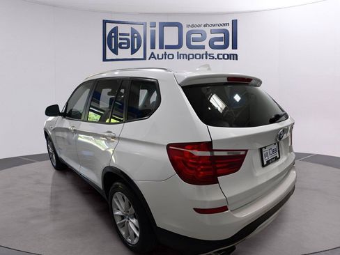 Used 2017 BMW X3 xDrive28i AWD/4WD image 3