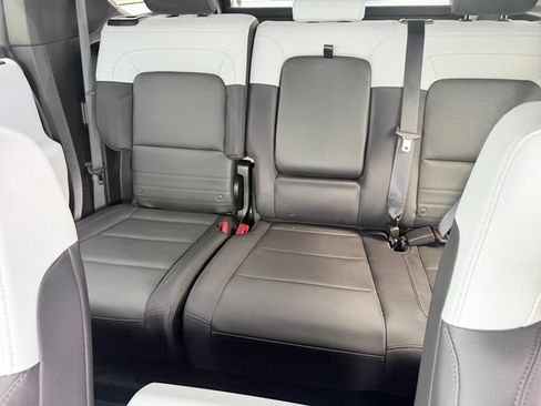 Used 2025 GMC Hummer EV 3X AWD/4WD image 34