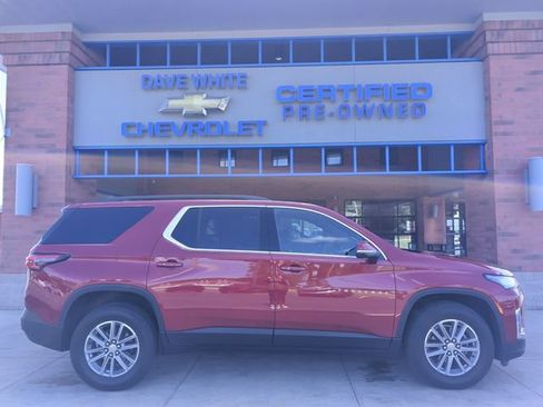 Used 2023 Chevrolet Traverse LT FWD image 10