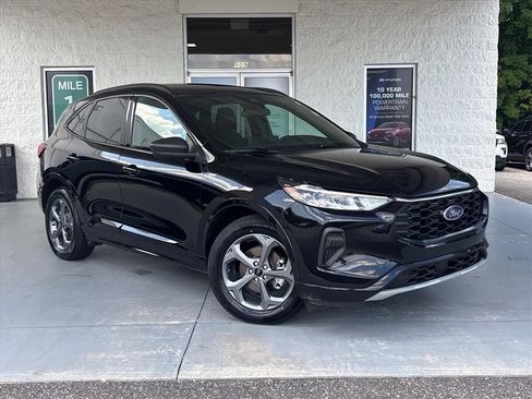 Used 2024 Ford Escape ST-Line w/ Tech Pack #1 FWD image 1