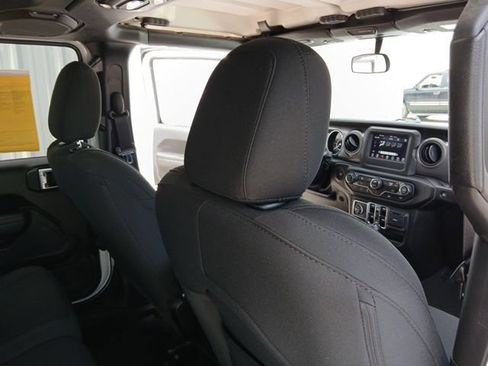 Used 2022 Jeep Gladiator Sport AWD/4WD image 20