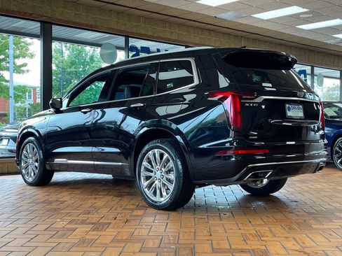 Used 2023 Cadillac XT6 Premium Luxury w/ Technology Package AWD/4WD image 8