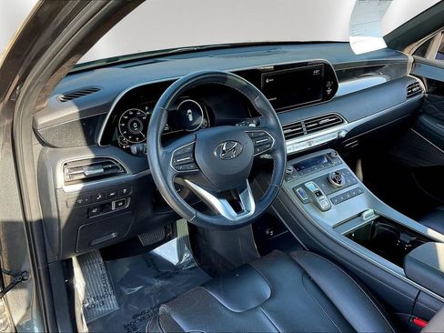 Used 2022 Hyundai Palisade Calligraphy image 17
