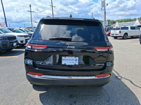 Used 2023 Jeep Grand Cherokee Limited AWD/4WD image 11