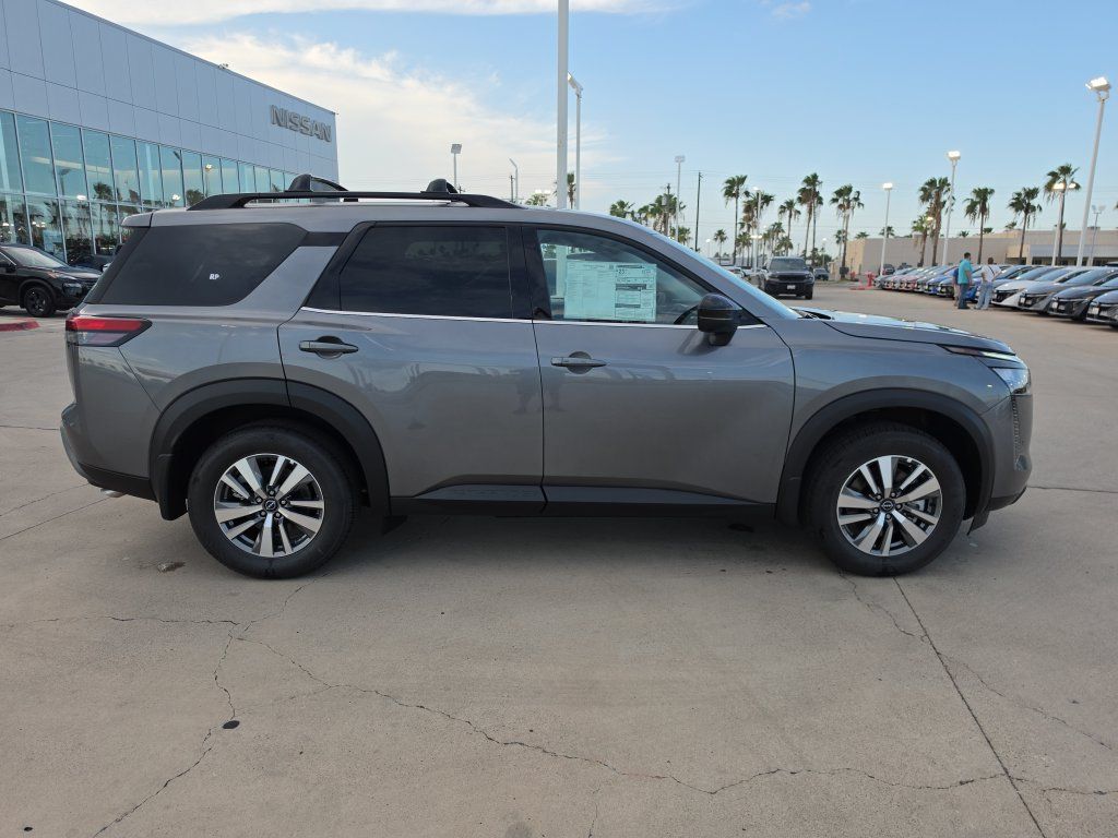 New 2026 Nissan Pathfinder SL FWD image 8