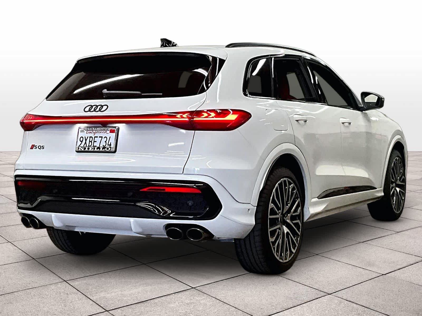 Used 2025 Audi SQ5 Prestige AWD/4WD image 17