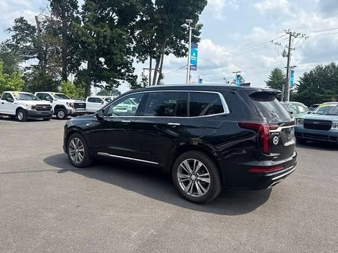 Used 2021 Cadillac XT6 Premium Luxury w/ LPO, Floor Liner Package AWD/4WD image 7
