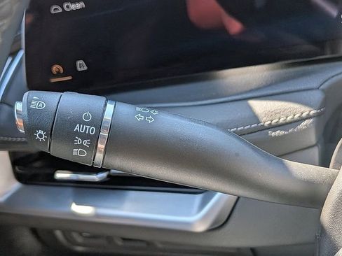 Certified 2025 Cadillac XT4 Premium Luxury FWD image 28