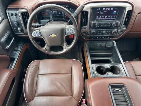 Used 2019 Chevrolet Silverado 2500 High Country w/ Duramax Plus Package AWD/4WD image 23