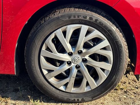 Used 2018 Toyota Corolla LE FWD image 11