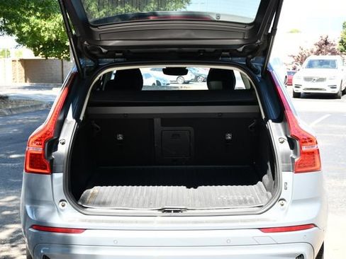 Used 2024 Volvo XC60 B5 Plus w/ Protection Package Premier AWD/4WD image 22