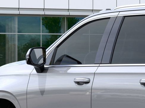 New 2025 Cadillac Escalade ESV Premium Luxury image 12