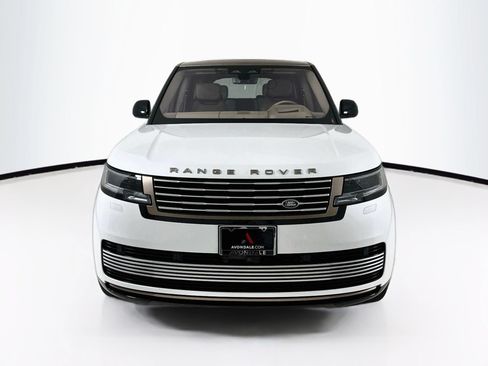 Used 2023 Land Rover Range Rover SV AWD/4WD image 2