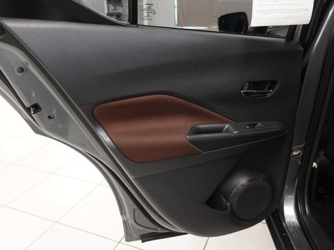 Used 2019 Nissan Kicks SR FWD image 25