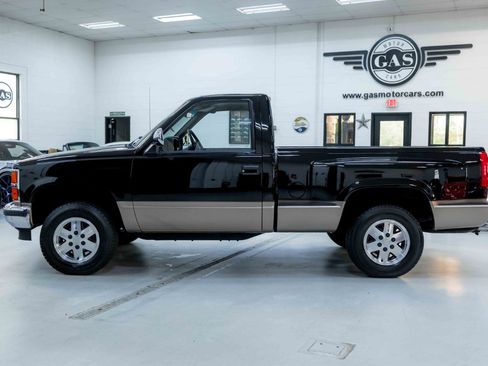 Used 1988 Chevrolet Silverado 1500 4x4 Regular Cab image 10