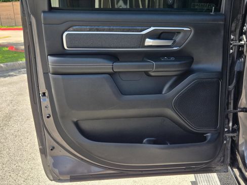 Used 2019 RAM 1500 Big Horn AWD/4WD image 15