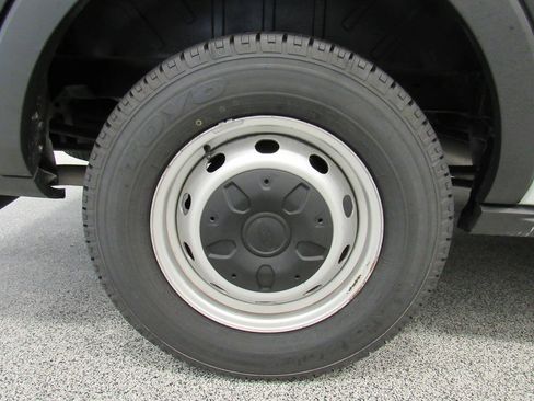 Used 2020 Ford Transit 150 Low Roof RWD image 14