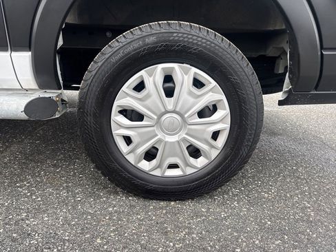 Used 2024 Ford Transit 250 Low Roof w/ Exterior Upgrade Package image 23